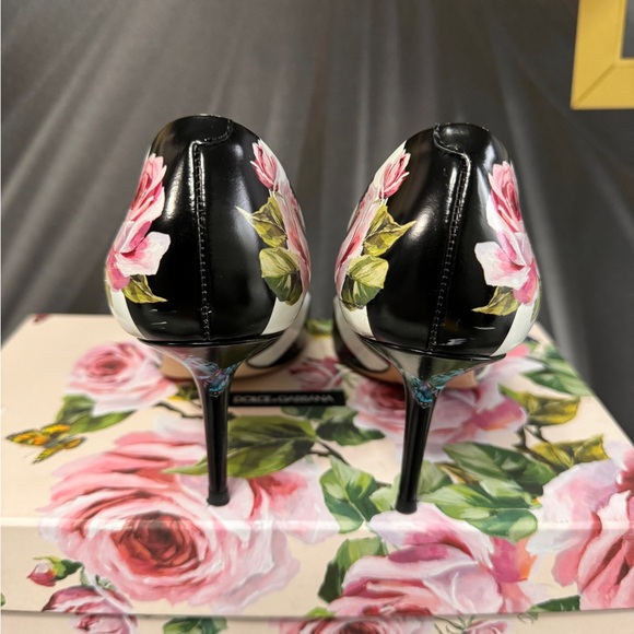 Dolce and Gabbana Shoes - Picture 4 of 5